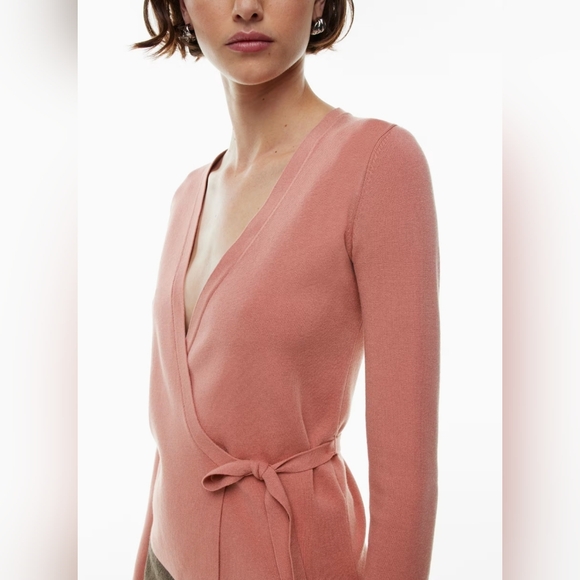 Aritzia Wilfred Vivian Wrap Stretch Sweater Cardigan Size 2XS conch pink - Picture 3 of 11